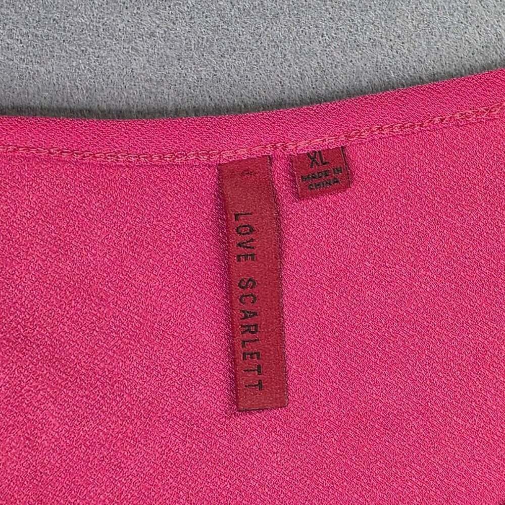 Love Scarlett Shirt Womens XL Pink Bell Sleeve Lace Trim Stretch Pullover Top - Picture 3 of 11